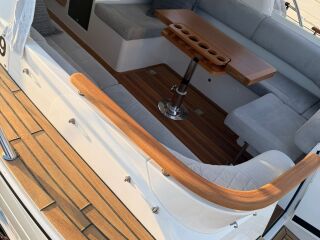 Marex Sun Cruiser 310 Volvo Penta D6-380 EVC DPI 380hp S 5.5 R6