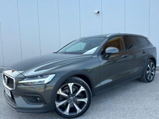 Volvo V60 Cross Country AWD Inscription KERS 2.0 145kW