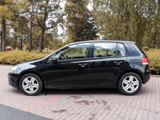 Volkswagen Golf 2.0 81кВ