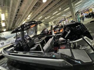 IRON 827 Mercury V8 300 RACING
