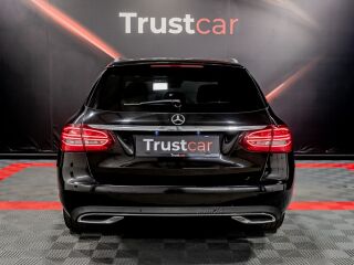 Mercedes-Benz C 220 2.0 143kW