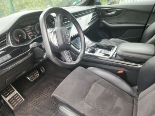Audi Q8 S-line 3.0 210kW