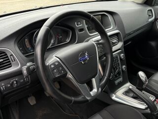 Volvo V40 Momentum 1.6 D2 84kW