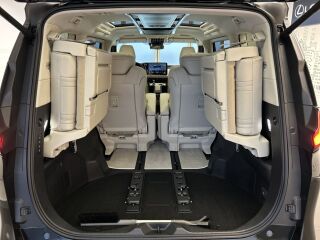 Lexus LM 350h Executive 2.5 140kW