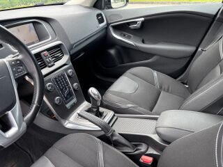 Volvo V40 City Safety 1.6 D2 84кВ