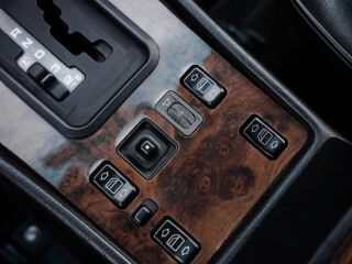 Mercedes-Benz 500 500SEC W126 4.9 V8 164кВ