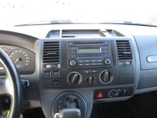 Volkswagen Caravelle Comforline L2H1 2.5 Tdi 96kW