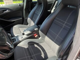 Mercedes-Benz A 180 1.5 80kW