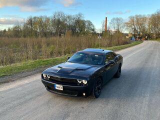 Dodge Challenger 5.7 280кВ