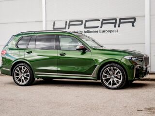 BMW X7 M50 Individual 4.4 V8 390kW
