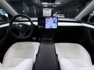 Tesla Model Y Performance Dual Motor AWD 393kW