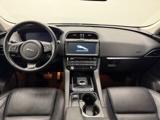 Jaguar F-Pace AWD 2.0 132kW
