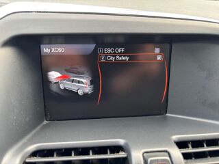 Volvo XC60 Momentum 2.0 R5 D3 100kW