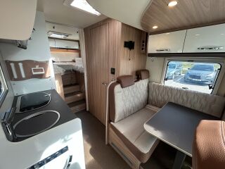 Bürstner T690 G Limited Riva loft 2.2 103kW