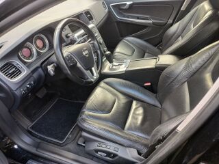 Volvo V60 Summum 2.0 120kW