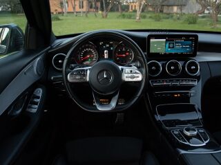 Mercedes-Benz C 200 AMG Line 2.0 110kW