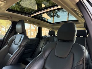 Volvo XC60 AWD Luxury Inscription FaceLift MY23 2.0 T6 Twin-Engine PLUG-IN-HYBRID LONG RANGE 293kW