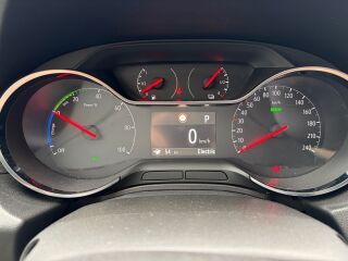 Opel Grandland X 4 Ultimate Hybrid 1.6 R4 Plug-in Hybrid 221kW