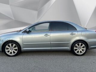 Toyota Avensis Linea Sol 2.4 120kW