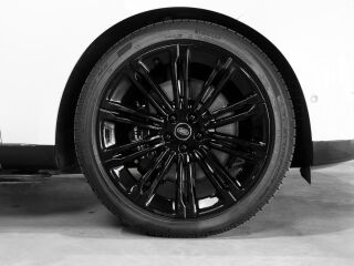 Land Rover Range Rover 4.4 390kW