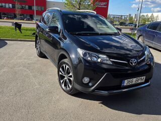 Toyota RAV4 luxury pluss 2.0 111kW