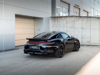 Porsche 911 TURBO S 3.6 523kW