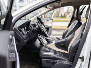 Volvo XC60 R-Design Finish Facelift 2.0 120kW