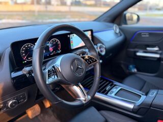 Mercedes-Benz GLA 180 Progressive package 1.3 100kW