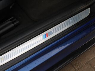 BMW 330 M-pakett 3.0 220kW