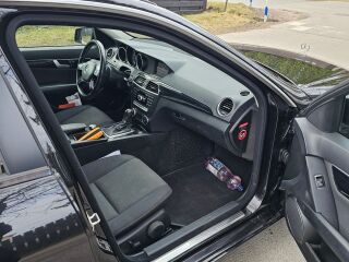Mercedes-Benz C 200 2.1 100kW