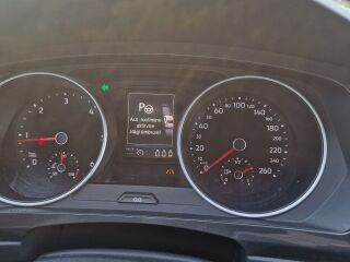 Volkswagen Tiguan Comfortline Business 2.0 R4 DFGA 110kW