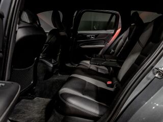 Volvo V60 D4 R-Design 2.0 140kW