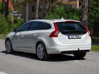 Volvo V60 SUMMUM AWD TWIN ENGINE PLUG IN HYBRID FACELIFT 2.4 162kW