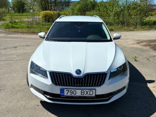 Skoda Superb Combi Elegance 1.8 132kW