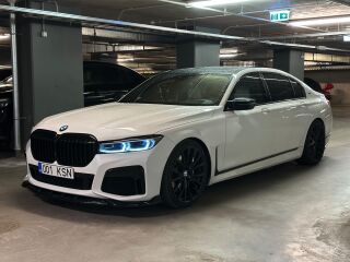 BMW 750 G12 Long 4.4 V8 330кВ