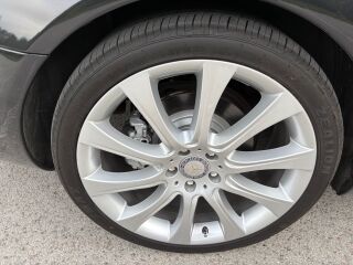 Mercedes-Benz CL 550 4-MATIC 4.7 V8 320кВ