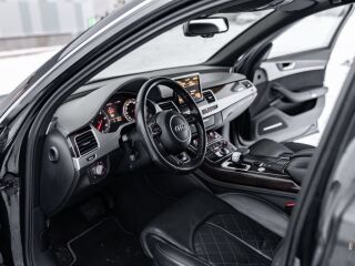 Audi A8 Luxury Comfortline W12 LOOK 3.0 184kW