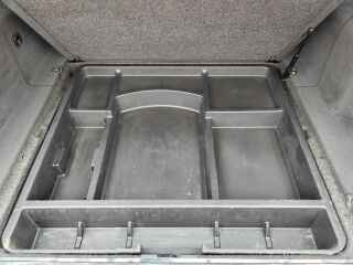 Mercedes-Benz E 320 3.2 R6 CDI 150kW