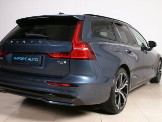 Volvo V60 AWD ULTRA DARK LUXURY XENIUM FULL 2.0 T8 Recharge Twin Engine Plug-In-Hybrid 335kW