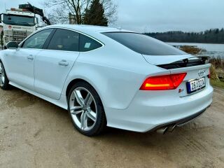 Audi S7 4.0 V8 309кВ
