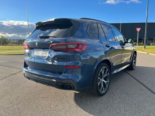 BMW X5 M50 M50i M Sport Individual 4.4 V8 390kW
