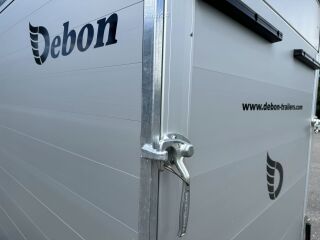 Cheval Liberte Debon C300 PULLMAN 2 vedrustus ja aerodünaamiline