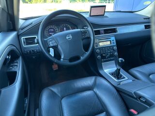 Volvo V70 Momentum 2.0 100кВ