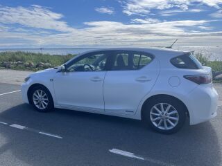 Lexus CT 200h 1.8 73kW