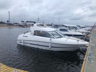MV-Marin 6600 FC V6 Mercury Optimax 135