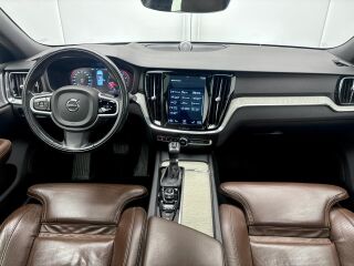 Volvo V60 T6 Inscription AWD 2.0 228кВ