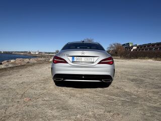 Mercedes-Benz CLA 180 1.6 90kW