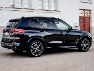 BMW X5 M50 Individual Shadow Line 3.0 294kW
