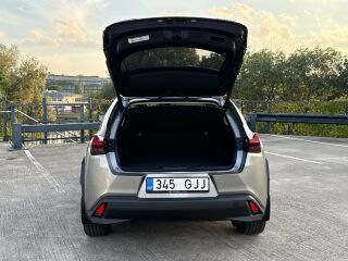 Lexus UX 250h 2.0 112кВ