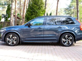 Volvo XC90 AWD DARK R-Design PLUS Intelli PRO Wntr 2.0 B5 KERS MHEV Kerghübriid MY2023 183kW
